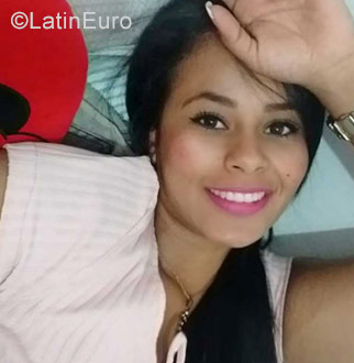 Date this voluptuous Colombia girl Mildred from Ibague CO23719