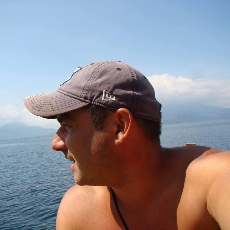 Date this hard body Guatemala man Alton from Panajachel GT87