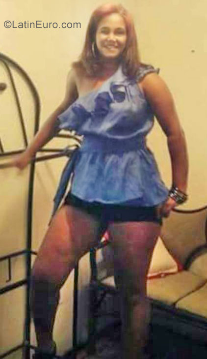 Date this delightful Dominican Republic girl Briney from Santiago DO32140