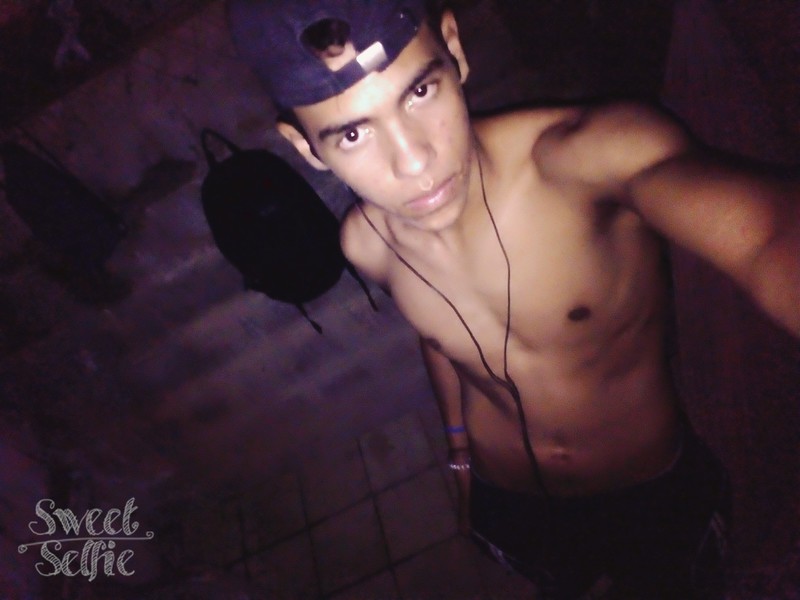 Date this exotic Colombia man Jhon alexander from Medellin CO23737