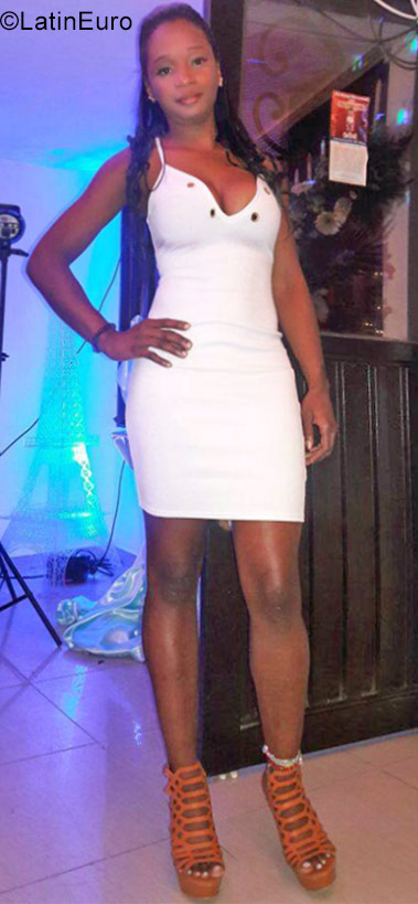 Date this foxy Colombia girl Fernanda` from Dosquebradas CO23747