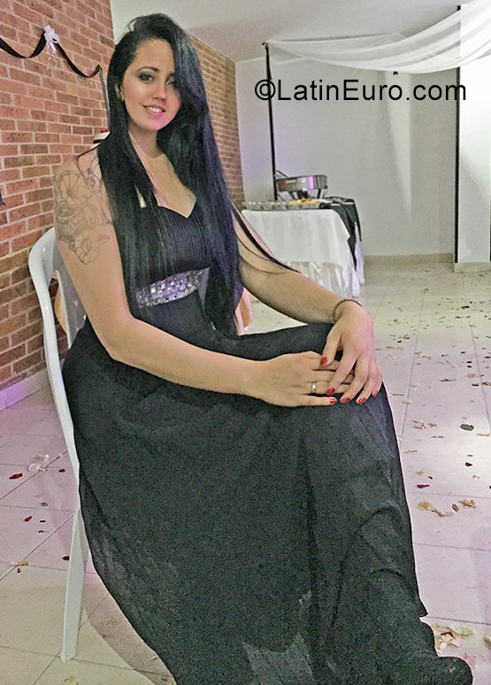 Date this nice looking Colombia girl Erica from Bogota CO29091