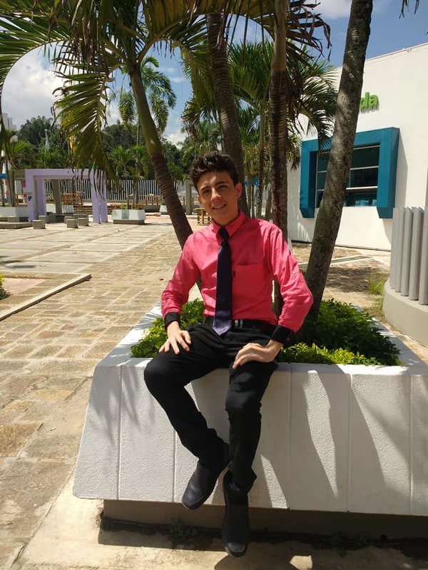Date this exotic Colombia man Luis Miguel from Bucaramanga CO23828