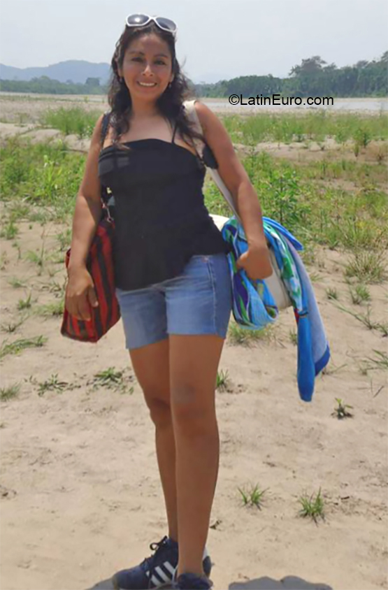 Date this athletic Peru girl Marisol from Huanuco PE1260