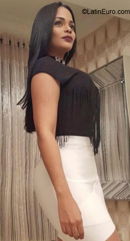 Date this fun Dominican Republic girl Perla from Santo Domingo DO32346