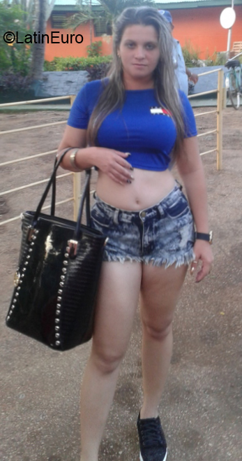 Date this attractive Cuba girl Lisseth from Ciego De Avila CU299