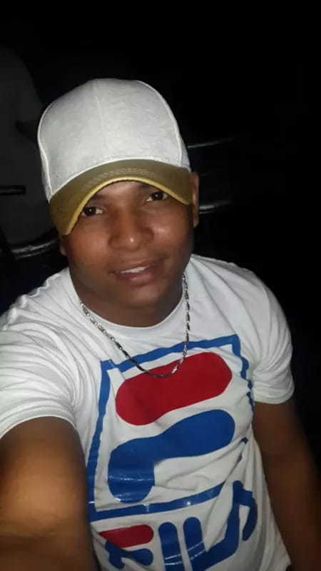 Date this tall Dominican Republic man Guady from San Pedro De Macoris DO32377