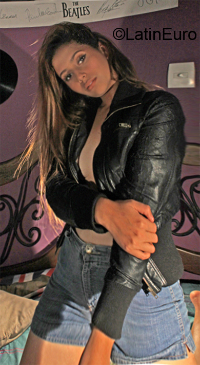 Date this cute Venezuela girl Natalia from Maracaibo VE1617