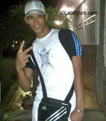 Date this charming Venezuela man Alfonso from Caracas VE1621
