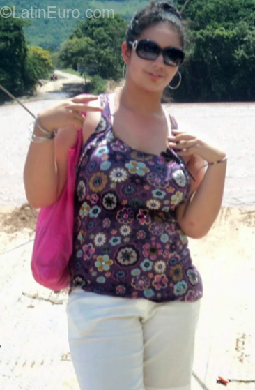 Date this fun Peru girl Anghela from Chiclayo PE1285