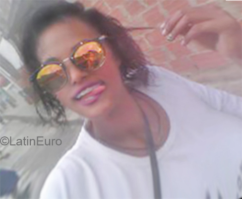 Date this beautiful Venezuela girl Paola from Caracas VE1641