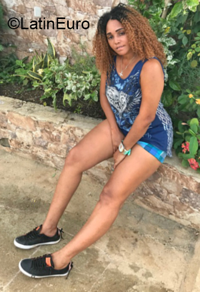 Date this funny Dominican Republic girl Juana from Santo Domingo DO34252