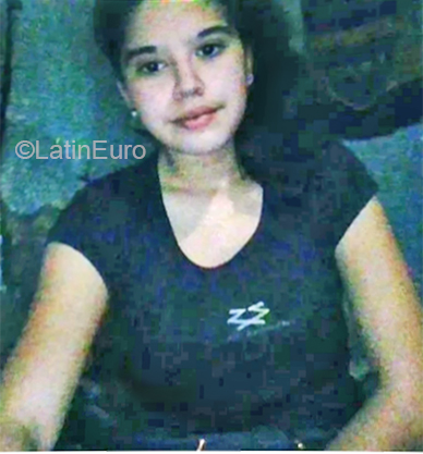 Date this athletic Argentina girl Ariana from Buenos Aires AR172