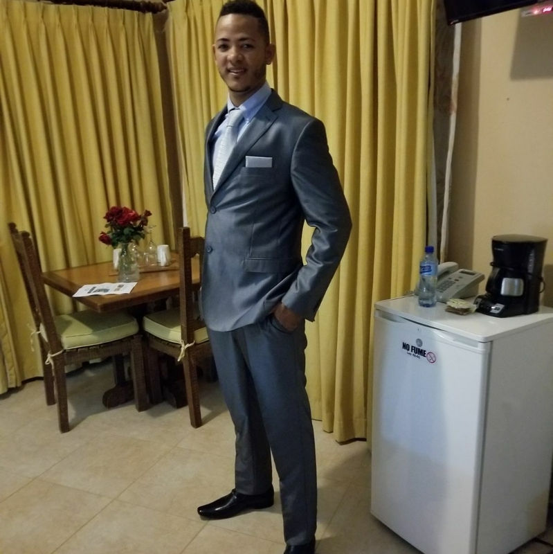 Date this hard body Dominican Republic man Luis guillermo from La Romana DO32583