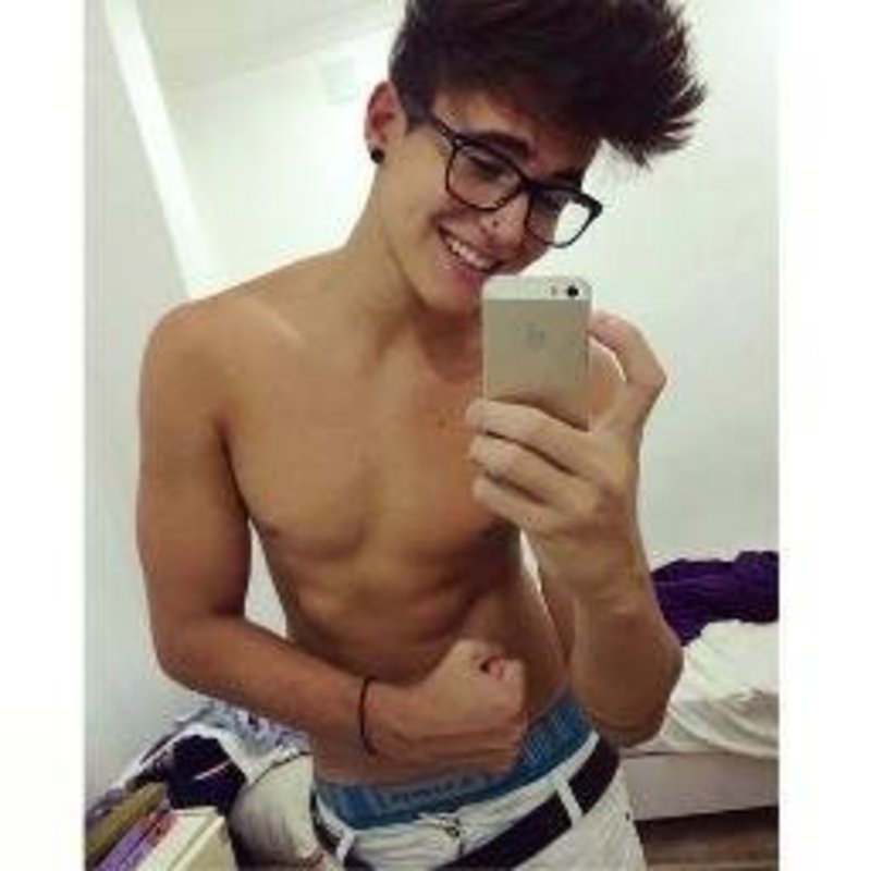 Date this young Dominican Republic man Edgar from Santiago De Los Caballeros DO32617