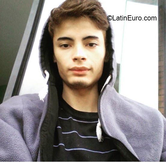 Date this delightful Venezuela man Jim from Caracas VE1681