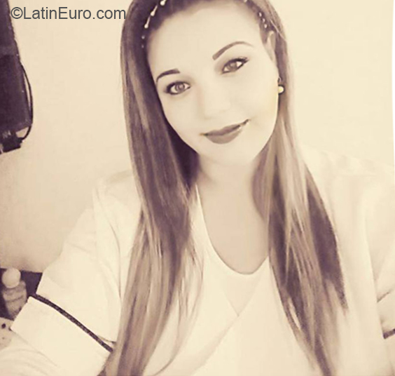 Date this sensual Colombia girl Rubiela from Medellin CO23960