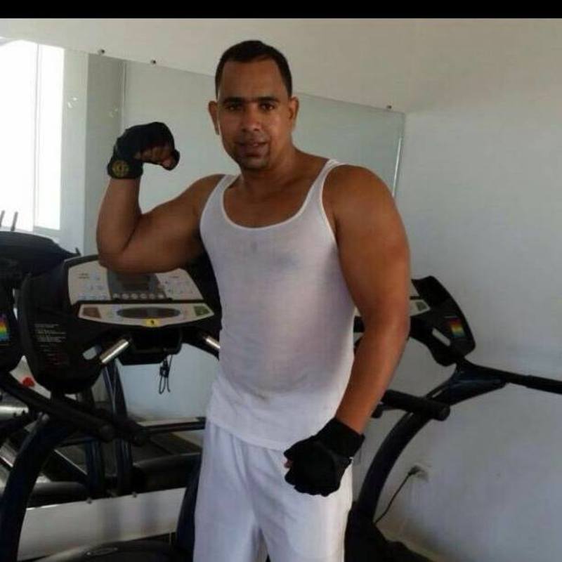 Date this passionate Dominican Republic man Ernesto from Santiago DO32664
