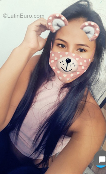 Date this happy Colombia girl Lorena from Medellin CO24021