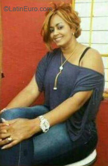 Date this hot Dominican Republic girl Wenddy from Hato Mayor Del Rey DO32744