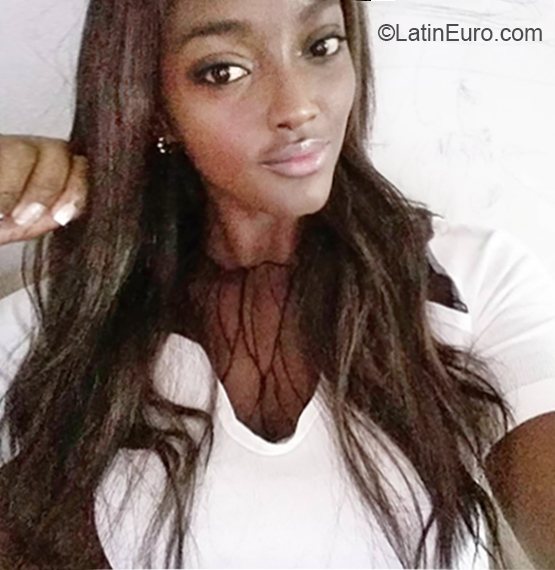 Date this fun Colombia girl Marian from Cali CO24024