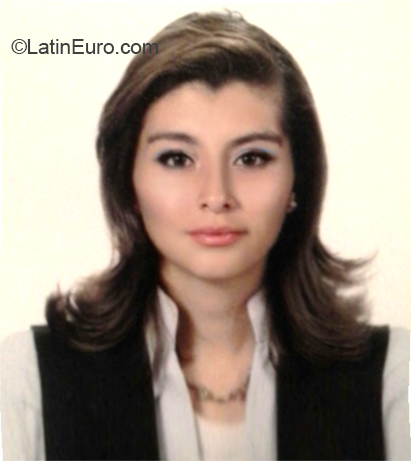 Date this tall Bolivia girl Gabriela from La Paz BO34