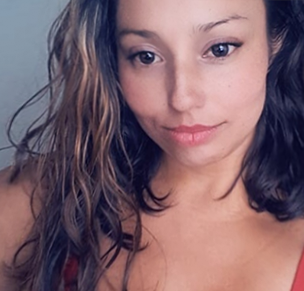 Date this gorgeous Colombia girl Angie from Bogota CO24038