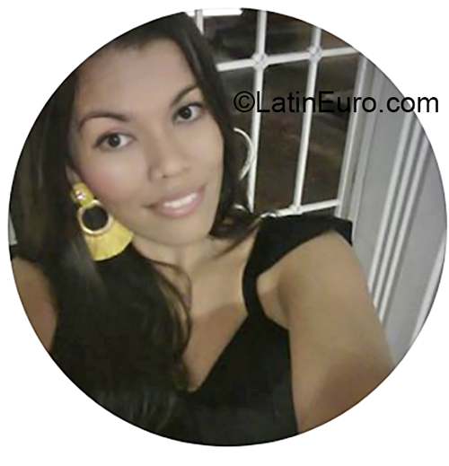 Date this voluptuous Colombia girl Eveis from Valledupar CO24046