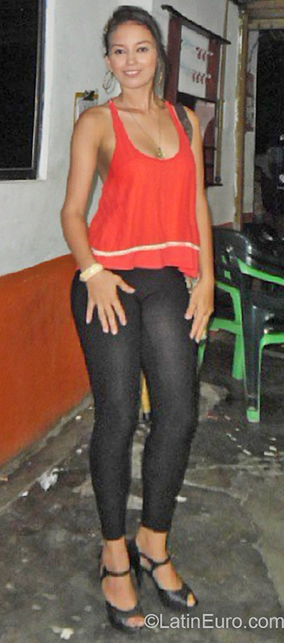 Date this tall Colombia girl Angelica from san martin CO24054