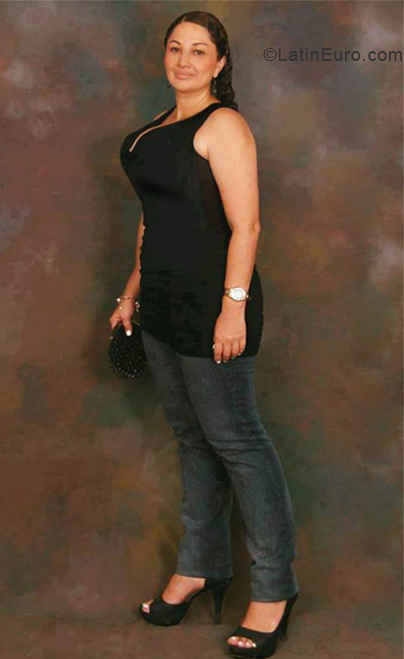 Date this passionate Colombia girl Nora from Cali CO24074
