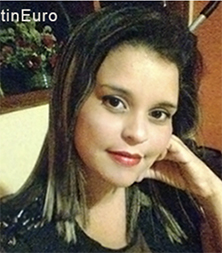 Date this foxy Venezuela girl Gina from Cumana VE1765