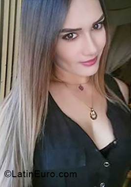 Date this georgeous Venezuela girl Karina from Puerto La Cruz VE1767