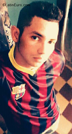 Date this nice looking Colombia man Jesus from Barranquilla CO24102
