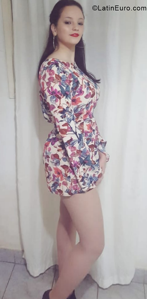 Date this passionate Argentina girl Bela from Cordoba AR144