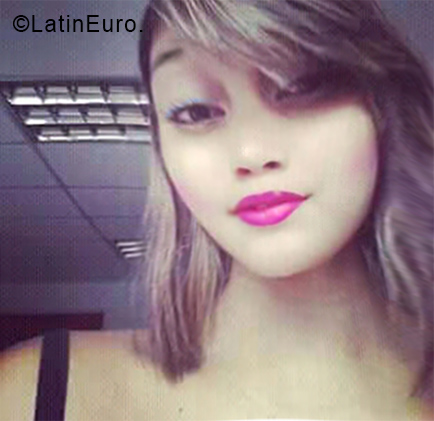 Date this tall Venezuela girl Mary from Caracas VE1796