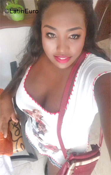 Date this gorgeous Colombia girl Carmen from Villavicencio CO24168