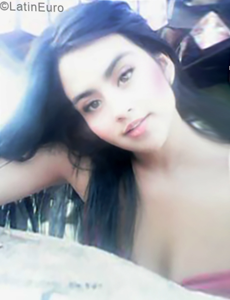 Date this stunning Colombia girl Estefany from Medellin CO24170