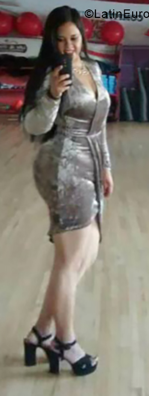 Date this gorgeous Mexico girl Lupita from Guadalajara MX1599
