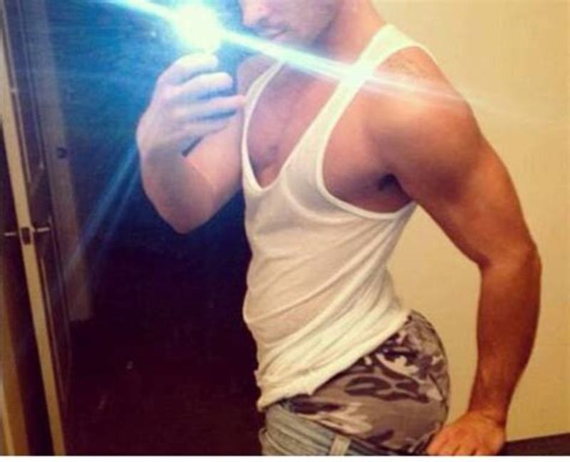 Date this stunning France man Eduard from Burgos FR276