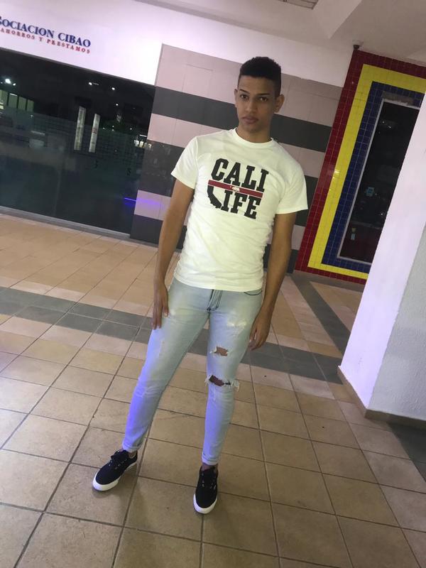 Date this sensual Dominican Republic man Wander0102 from Santo Domingo DO33029