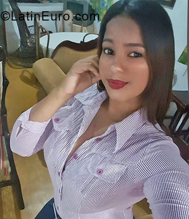 Date this funny Dominican Republic girl Jasmin vasquez from Santiago DO33030
