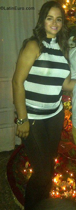 Date this beautiful Venezuela girl Ismary from Barquisimeto VE1821