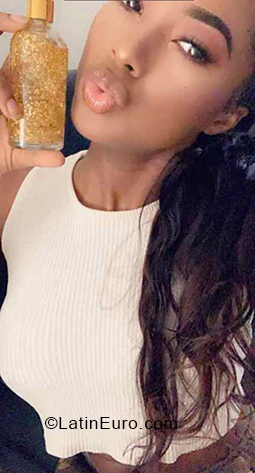 Date this lovely Colombia girl Dania from Cali CO24244