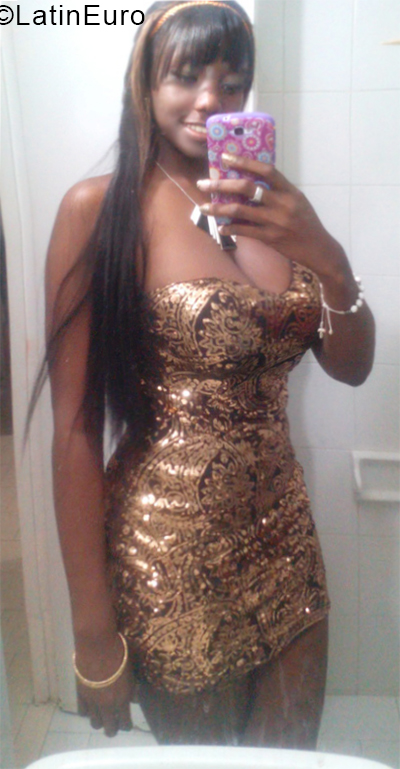 Date this delightful Colombia girl Pamee from Cali CO24266