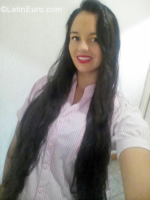 Date this passionate Colombia girl July from Villavicencio CO24277