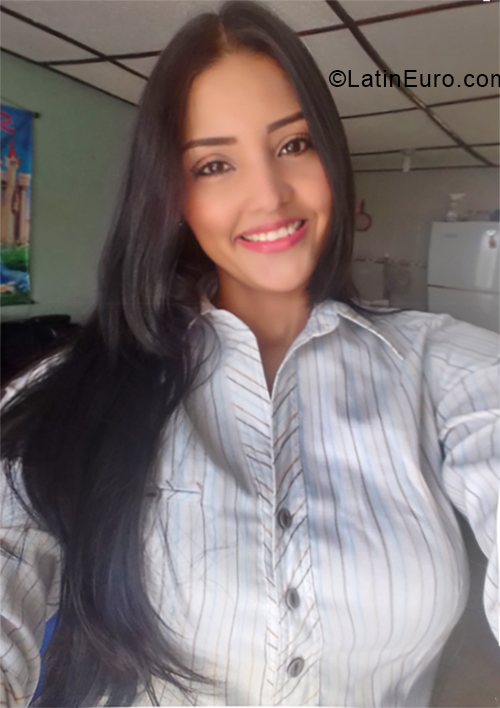 Date this fun Colombia girl Rosaura from Barranquilla CO24290