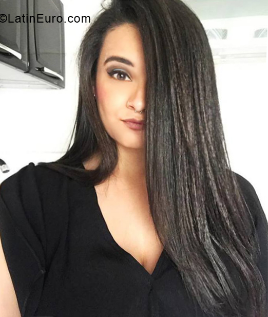 Date this delightful Brazil girl Barbara from Rio De Janeiro BR11079