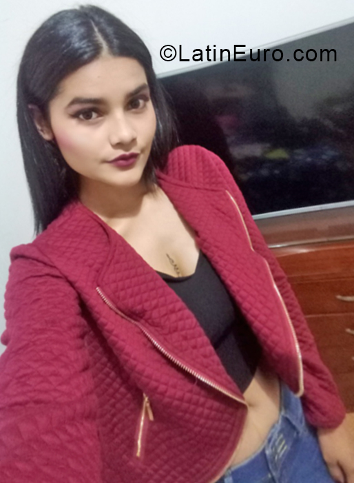 Date this delightful Colombia girl Camila from Bogota CO24311