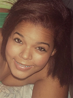 Date this cute Venezuela girl Alejandra from Miranda VE1857