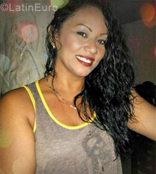 Date this sultry Venezuela girl Jackelline from Valencia VE1864